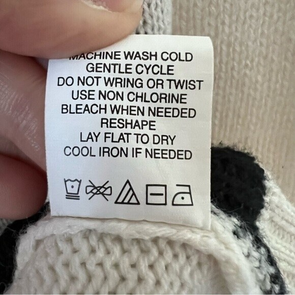 Unicorn Believe Knit Christmas  Sweater SZ Large - Picture 14 of 16